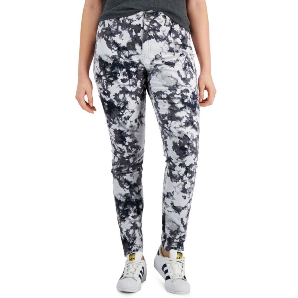 Style & Co Petite Mid Rise Curvy Skinny Jeans